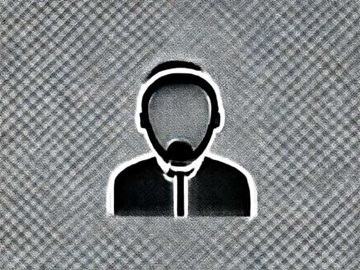 Dan Levy American Comedian